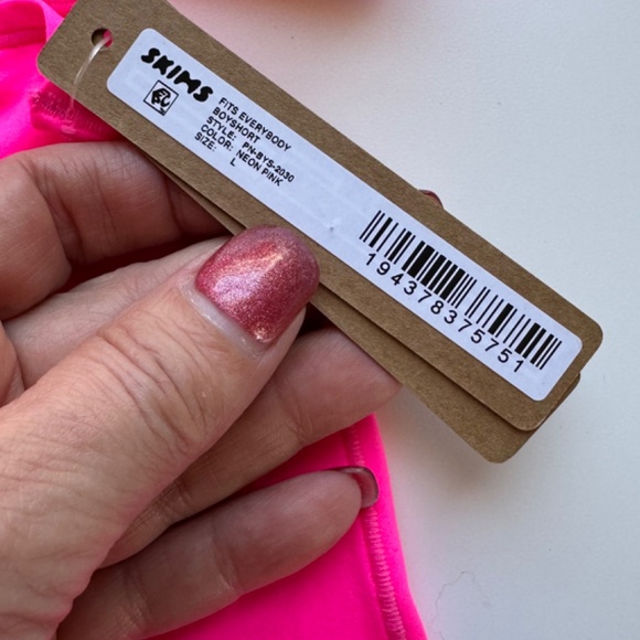 Hot Neon Pink SKIMS Set Bandeau Bra & BoyShort Large - Picture 2 of 7